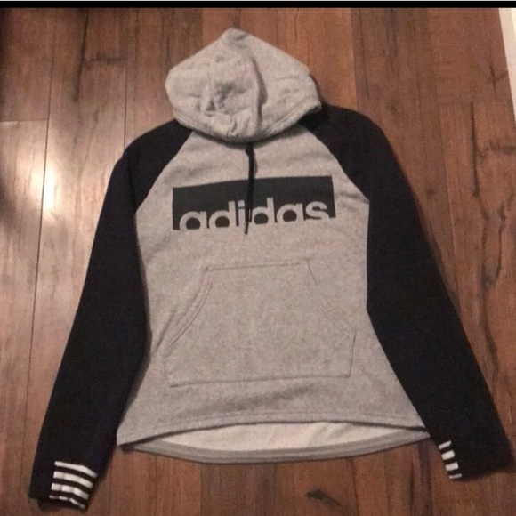 grey and white adidas sweatsuit